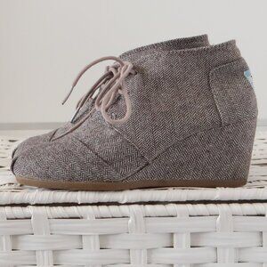 TOMS Taupe Herringbone Wedge Heel Ankle Boots Booties Casual Fall Lace-Up 7.5